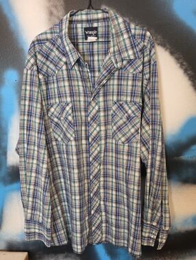 Wrangler Blue and Gray Plaid With Dilver Thread Western Button-Down Shirt